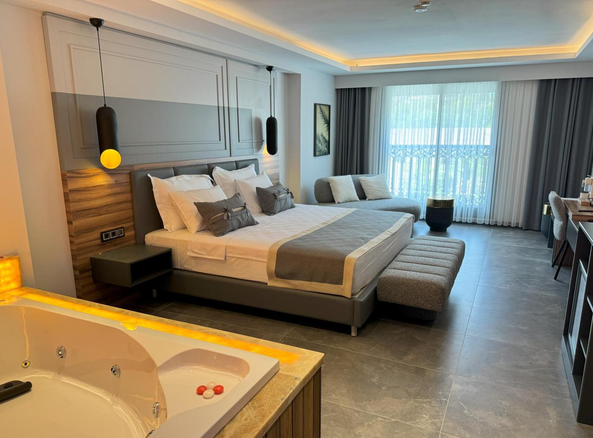 Telmessos City Hotel- Adults Only Fethiye Ngoại thất bức ảnh