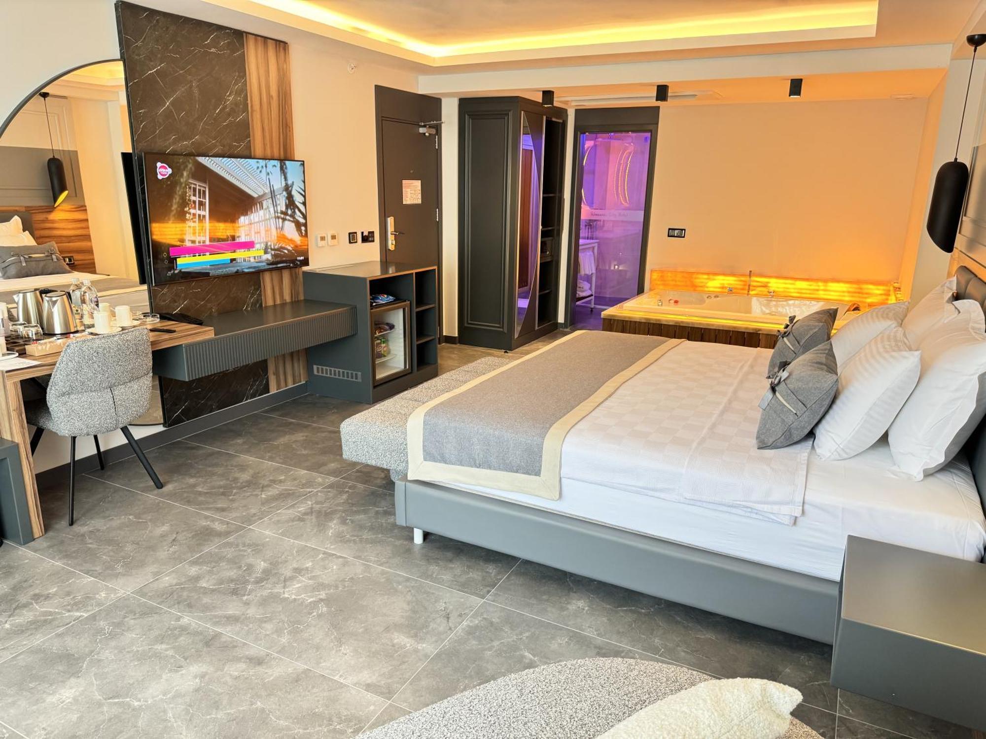 Telmessos City Hotel- Adults Only Fethiye Ngoại thất bức ảnh